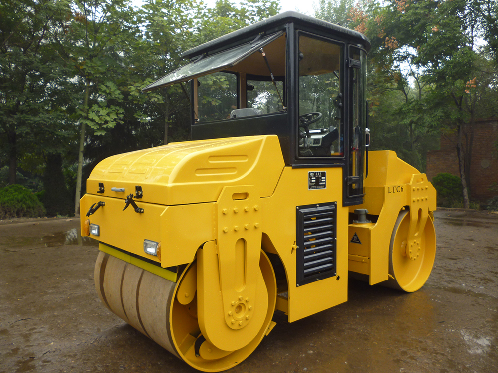 Mechanical drive double drum vibratory road roller (6T)
