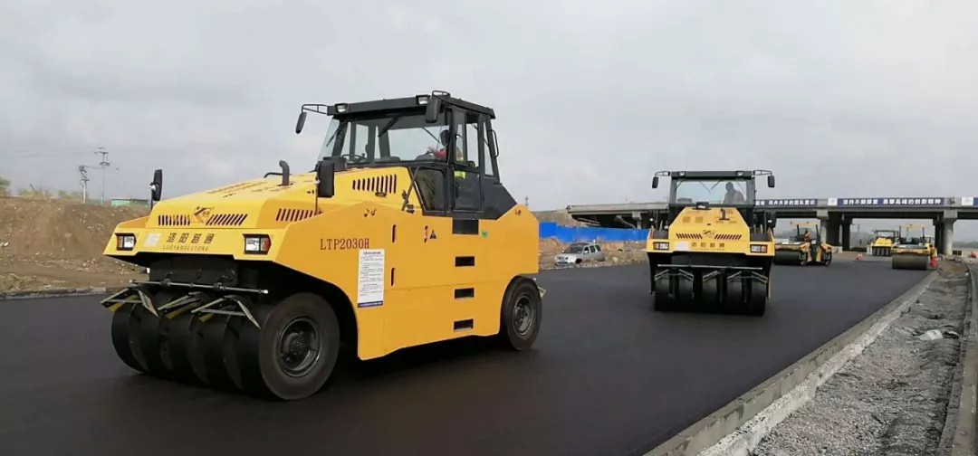 The Unsung Hero of Smooth Roads: Asphalt Compaction Technology