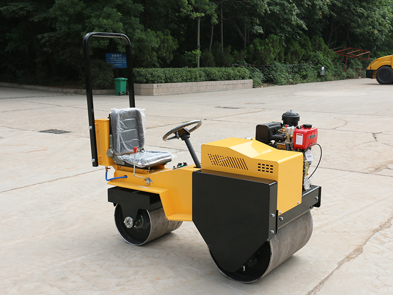 Luoyang Lutong Launches Compact LTS08 0.8t Double Drum Roller for Narrow-Space G