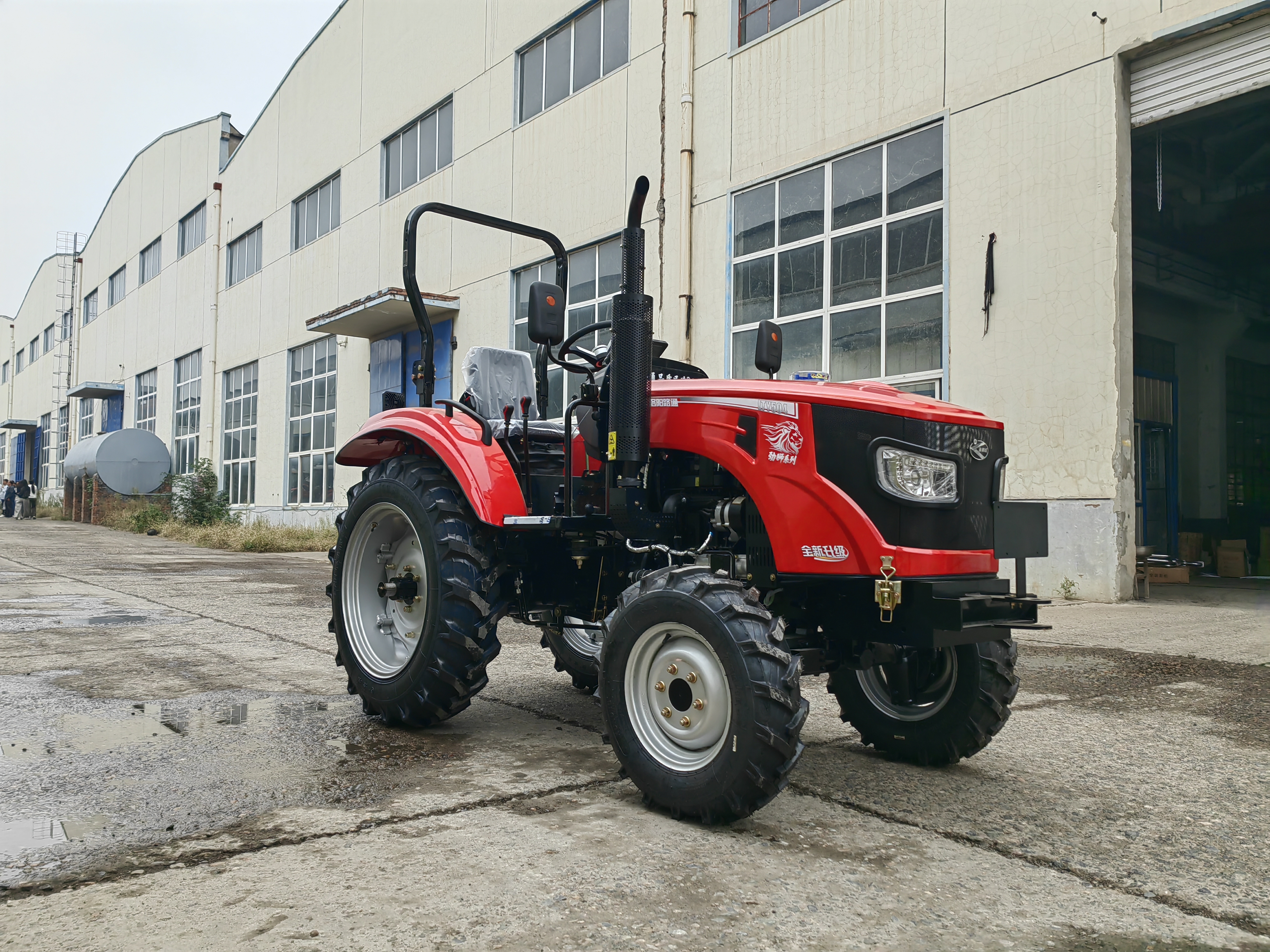 Luoyang Lutong LTY504 50HP 4WD Tractor Launched for Versatil